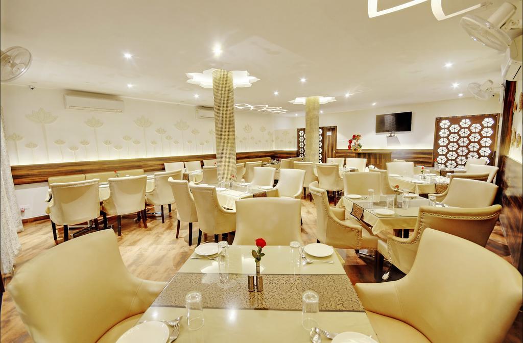 Hotel Anurag Rourkela Экстерьер фото
