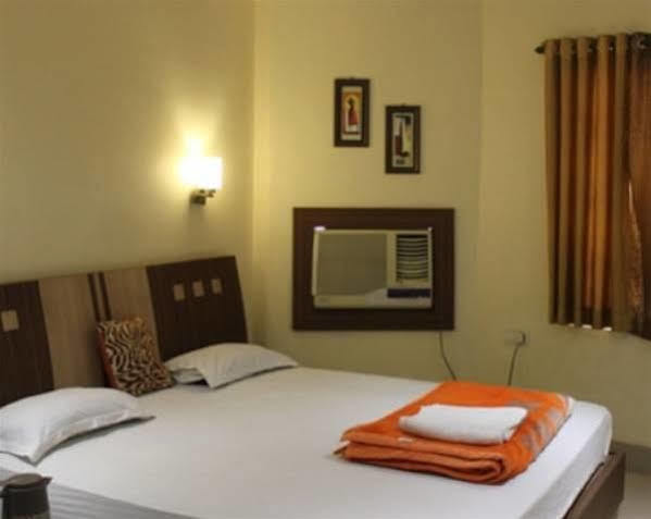 Hotel Anurag Rourkela Экстерьер фото